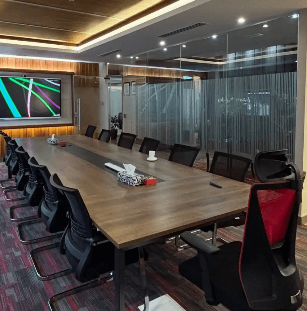 Quantiprism Associates – Baordroom intro