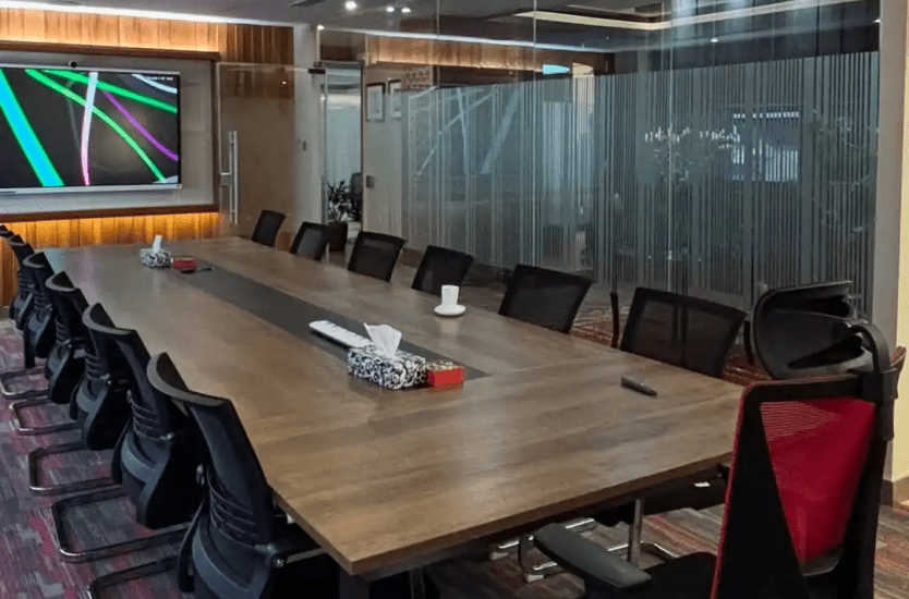 Quantiprism Associates – Baordroom intro